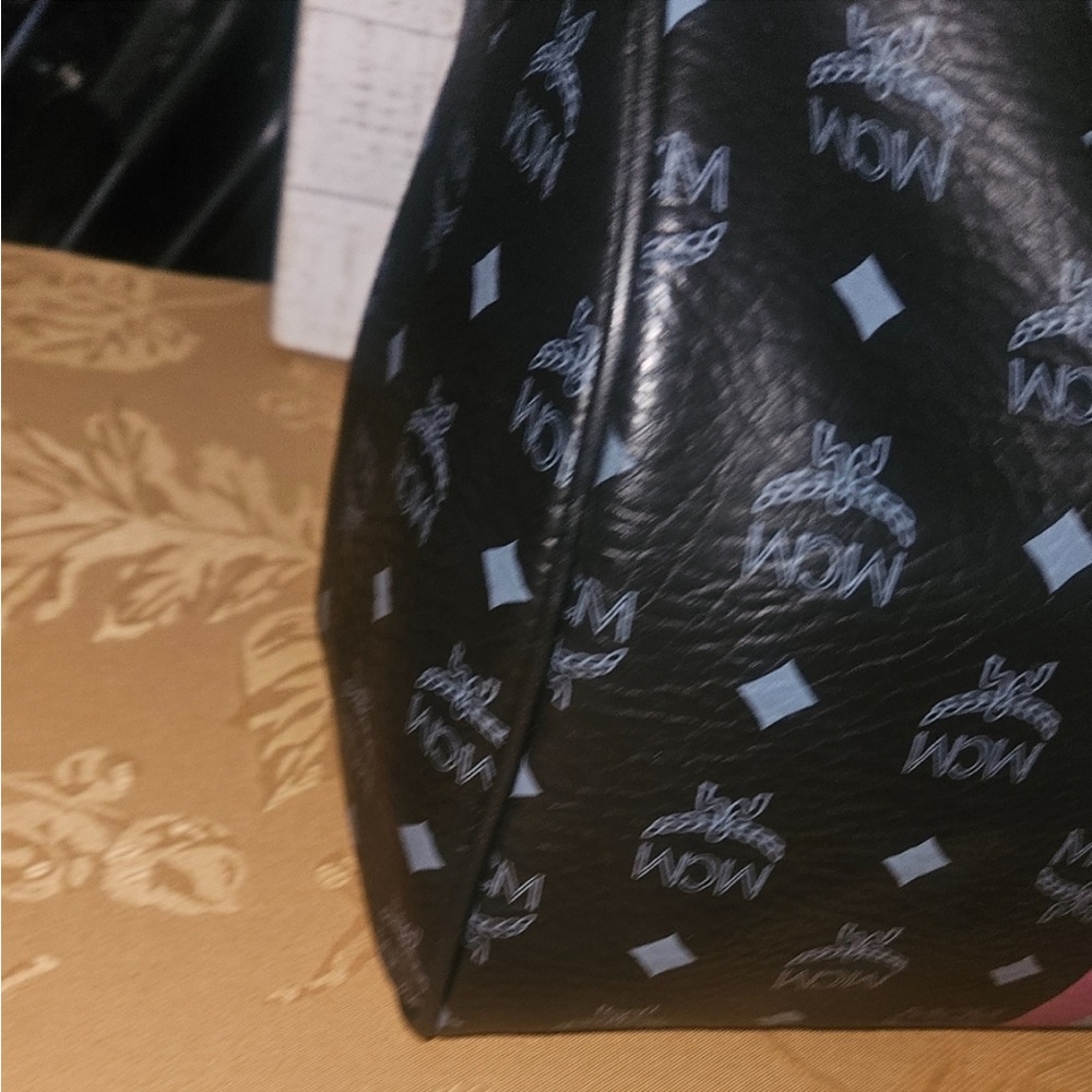 MCM Black Leather Boston Bag with Blue and Pink stripes - Picture 6 of 11